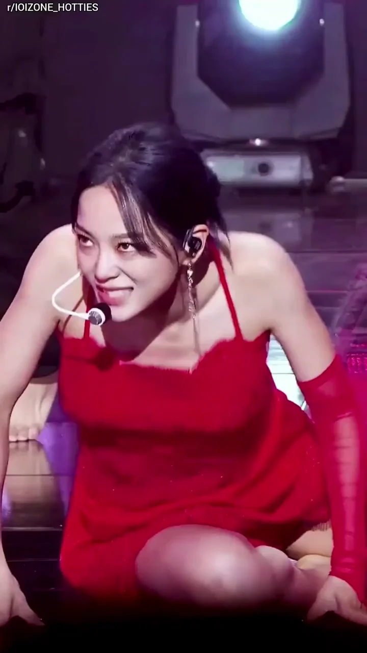 Kim Sejeong Feat Samantha & Rachel