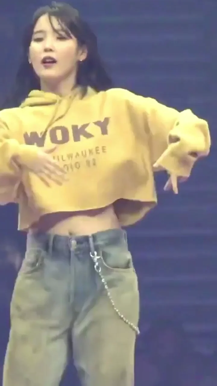 IU's Slutty Woky Dance Tease 🔥💦