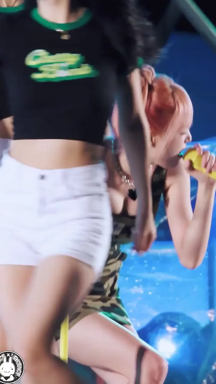 Choi Yena's Slutty Stage Tease: Pink-Haired Kpop Mic-Sucking Bombshell