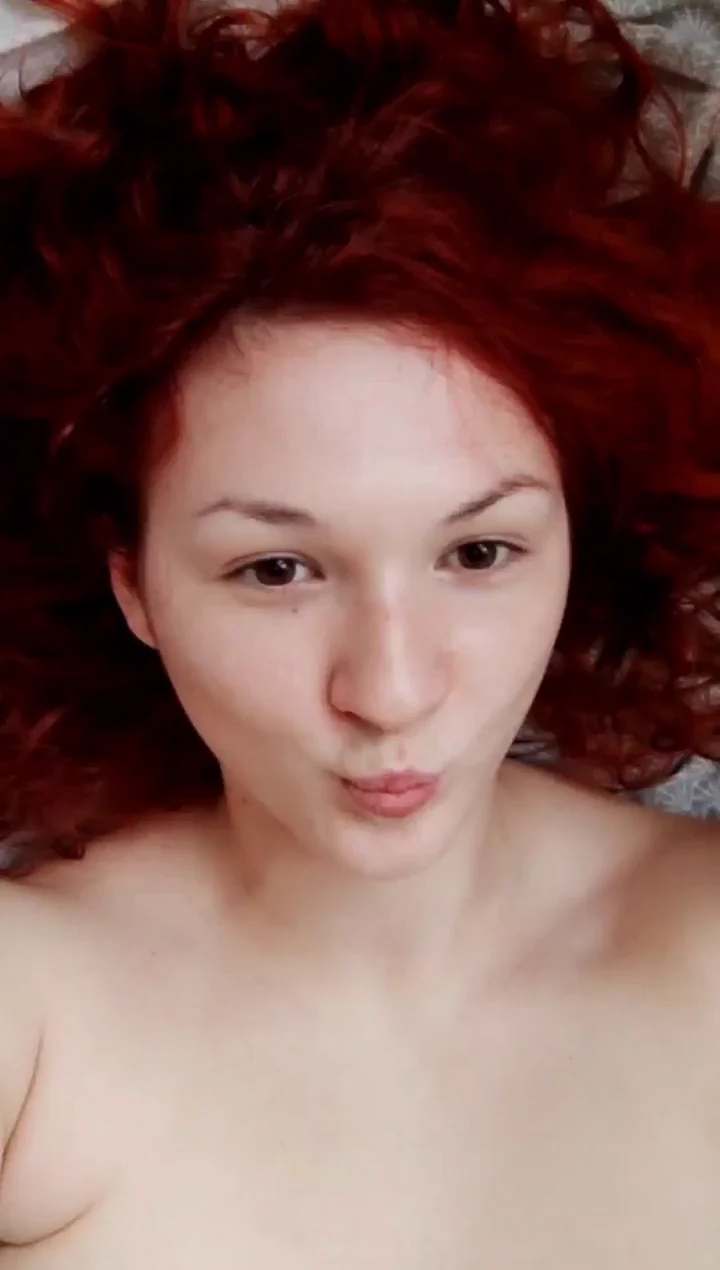 Redhead Babe's Juicy Body Tease POV