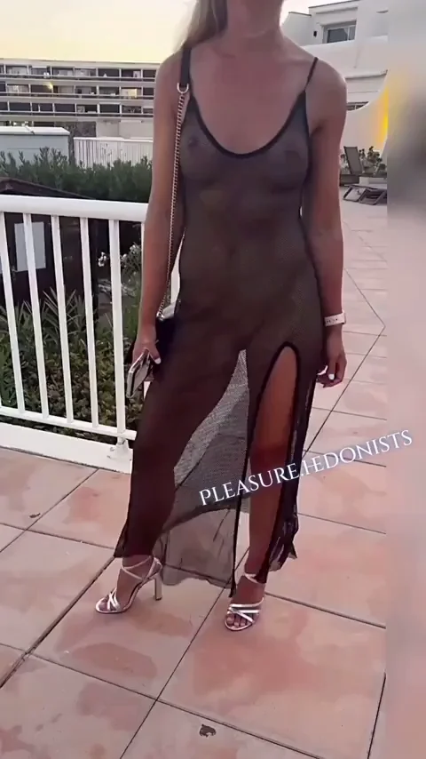 Wait for the naughtiest of upskirts|