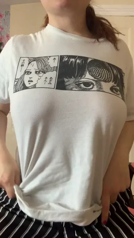 I’ll send you nudes if you can tell me what my shirt is from ;)