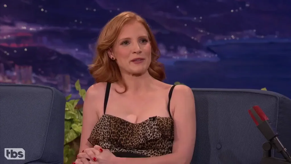 Jessica Chastain bouncing cleavage