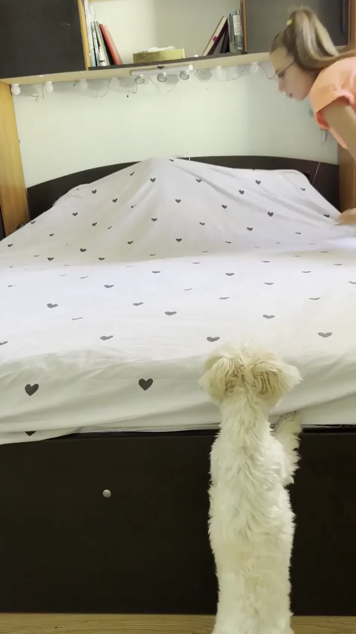 Petite Slut's Lonely Bed Tease 😩🍑🐶