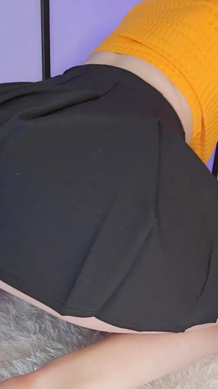 No Panties Under My Skirt Tease 😈🍑