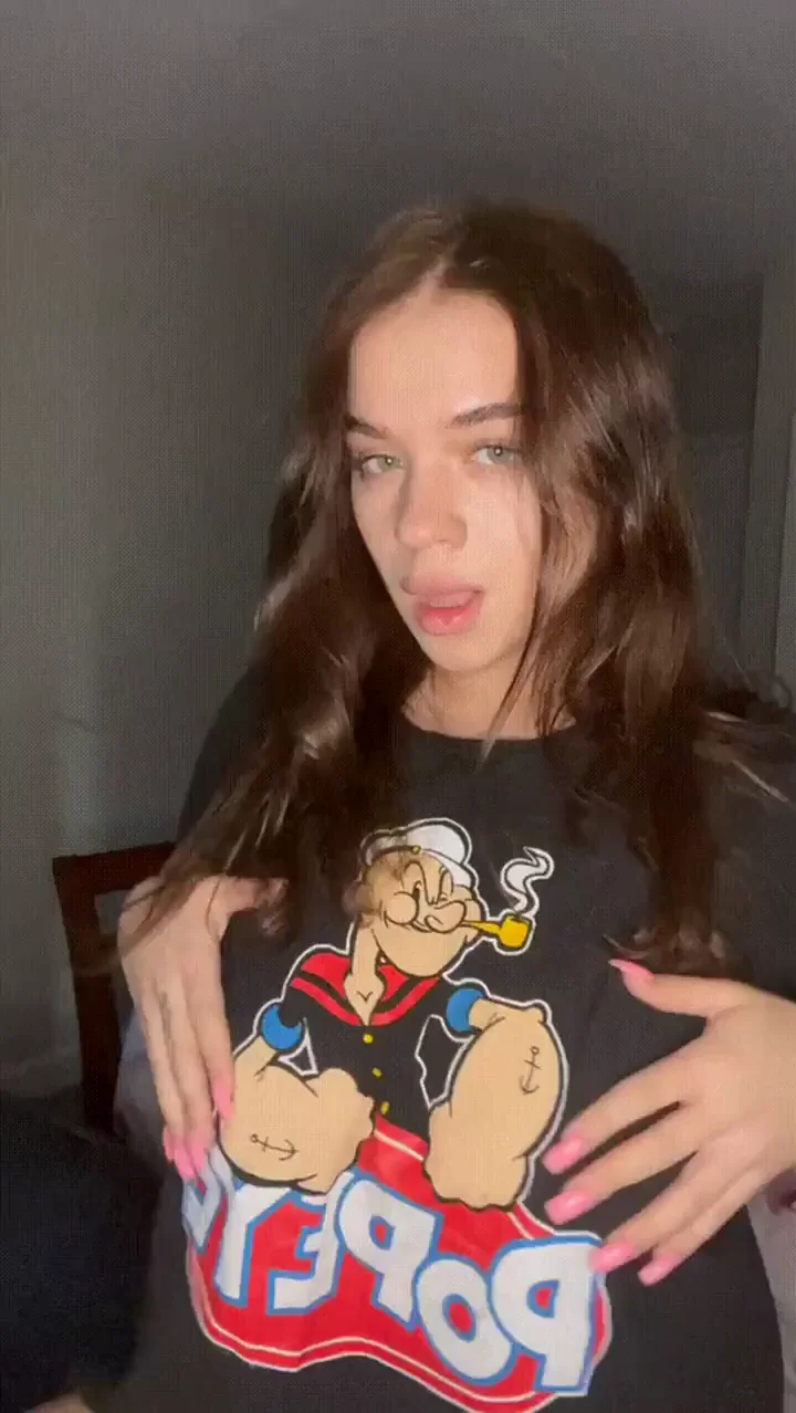 Saggy Popeye Tits Bounce Fest: Busty Slut's Jiggly Tease