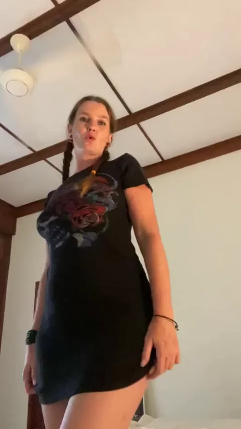 Busting Out Those Massive Tits Would Be a Crime 😈🍈🍈