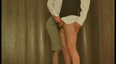 [OC] Avant de sortir [A handjob before leaving]