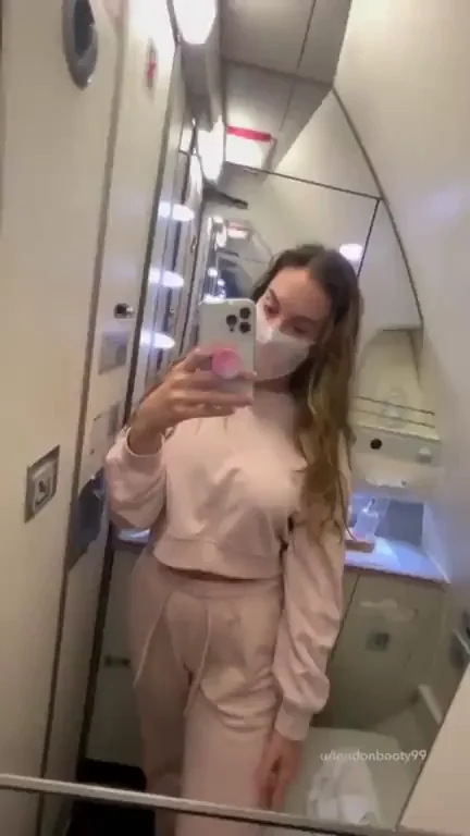 🛫 Bored Babe Flashes Juicy Tits in Airplane Lavatory 😈 [OC]