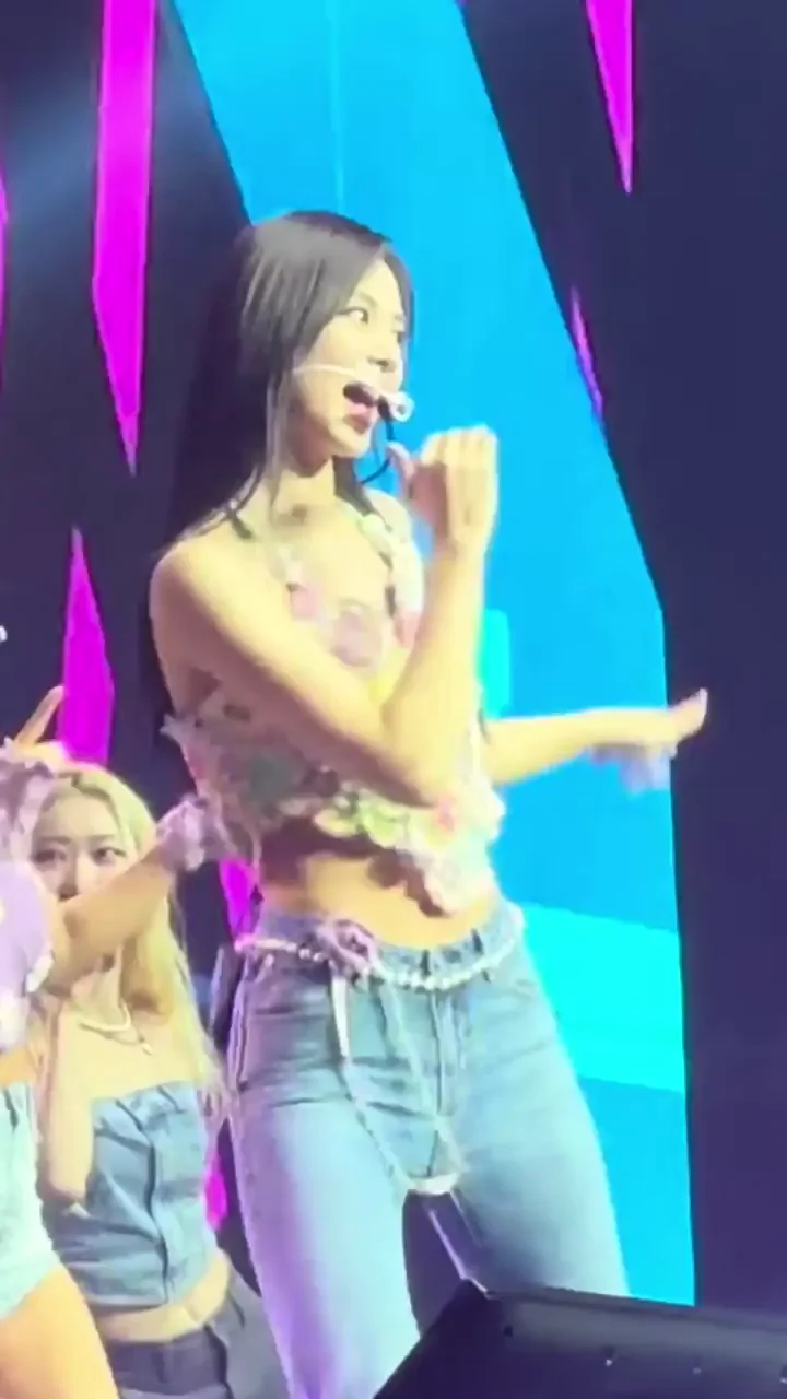 TWICE - Tzuyu