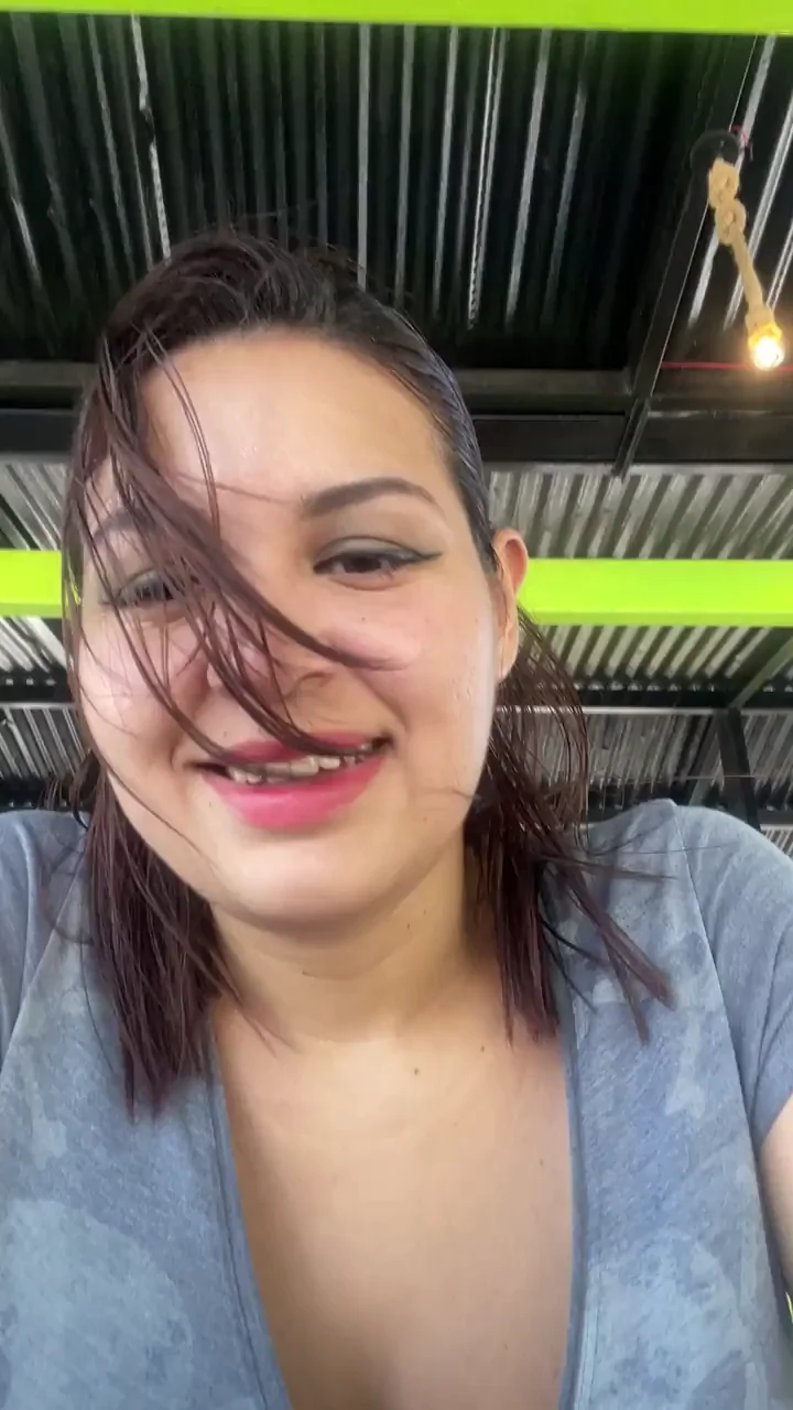 this latina loves to move