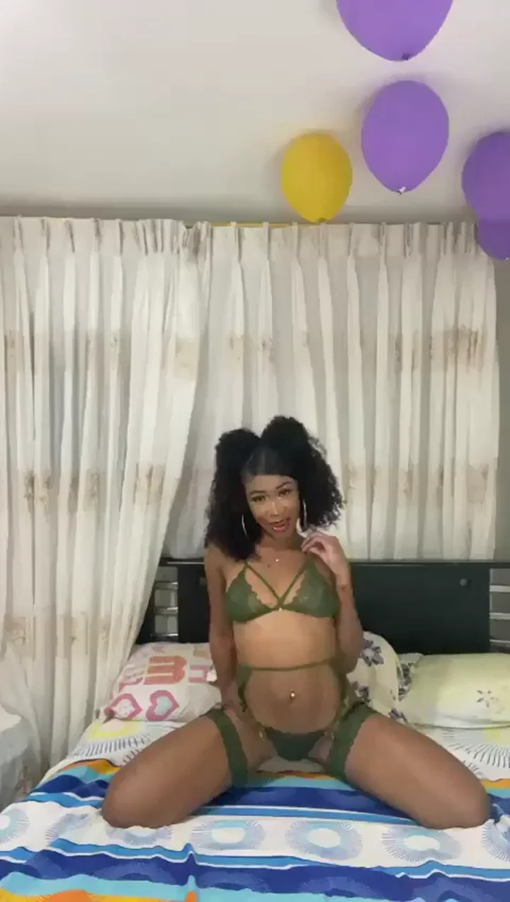 Petite Afro Teen Slut Horny AF at the Party Function 💦🍑