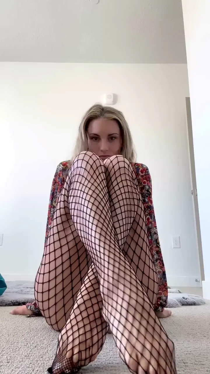 Petite Slut's Fall Fishnet Tease 🍂🔥 Pussy Spread Showoff