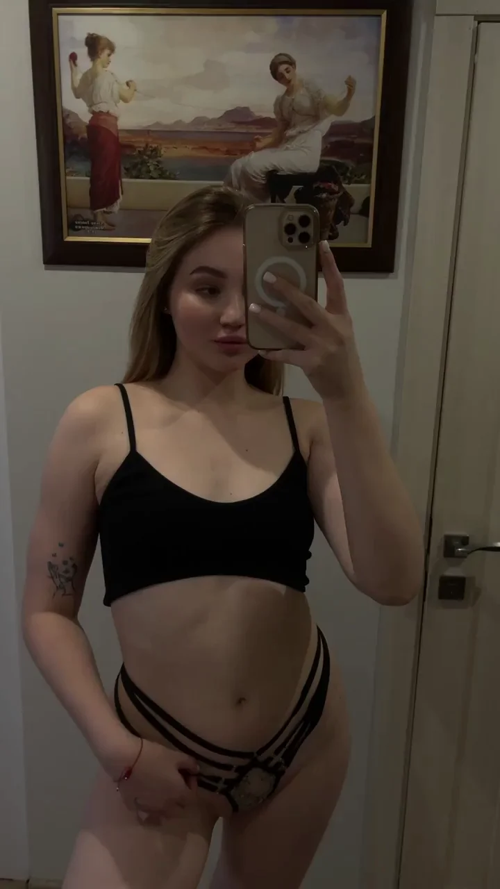 Shy 18yo Tease Drops Her Top & Begs 'Say Something About My Juicy Boobs' 😍🍈🍈