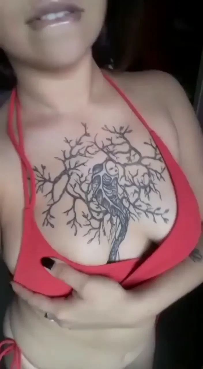 who appreciates saggy boobs?