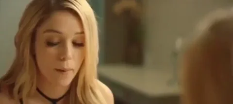 Blonde Slut Multitasks BBC Gangbang 🍆👅💦