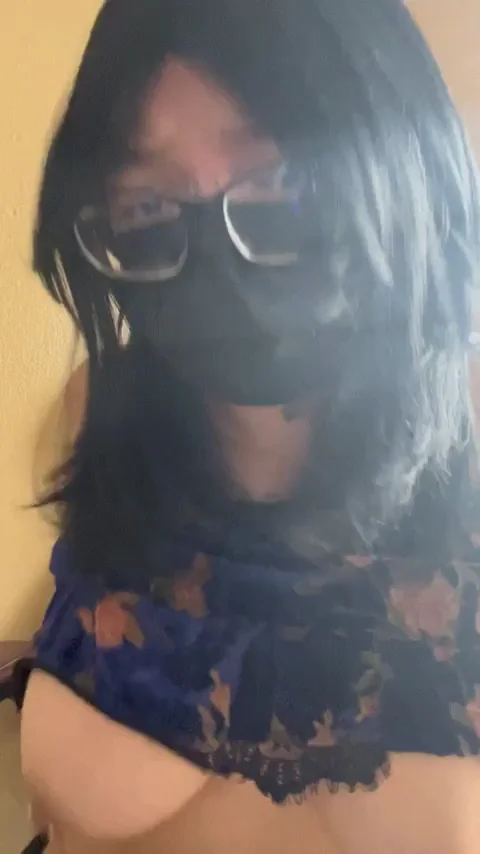 Petite Asian Tease in Glasses Dares: Can You Last 5 Mins Against My Slutty Curves?