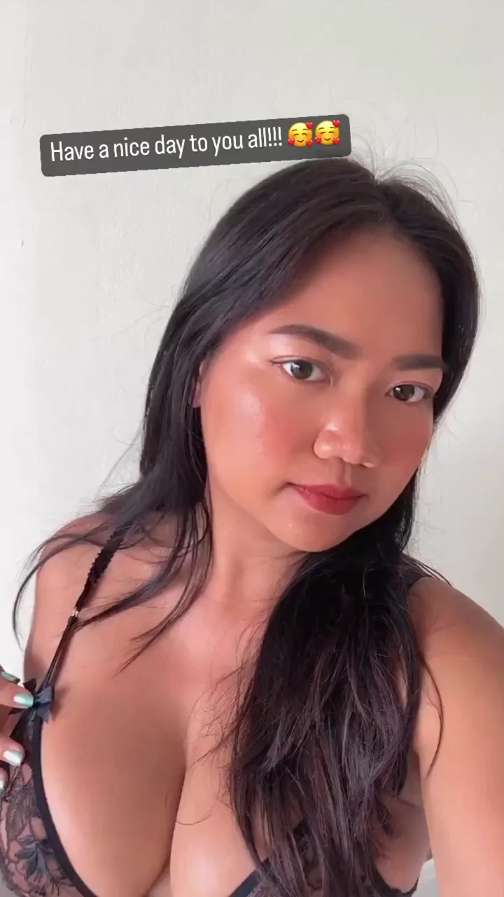 Juicy Asian Babe's Natural Tits Ready to Bounce for You