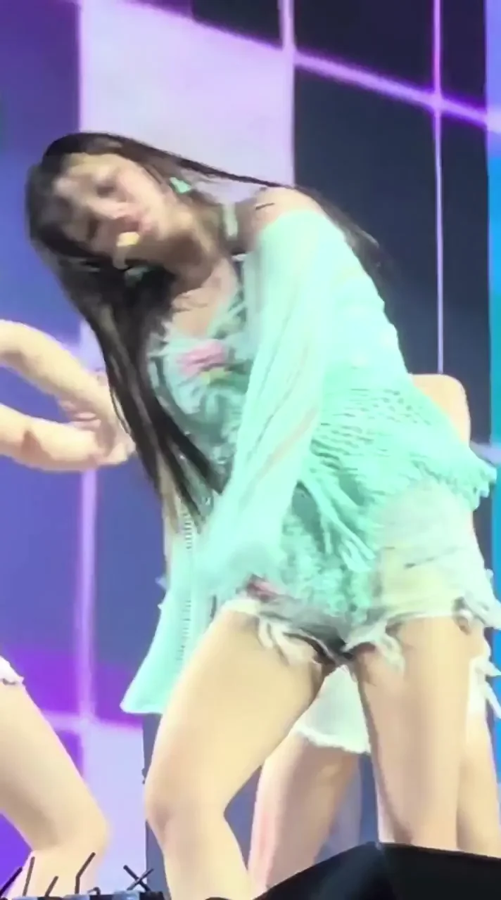 🔥 TWICE Jeongyeon Teasing Thicc Ass in Frilly Shorts 💦 Kpop Fap Fuel
