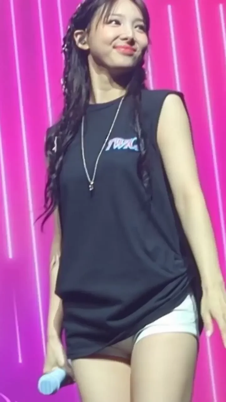 TWICE - Nayeon