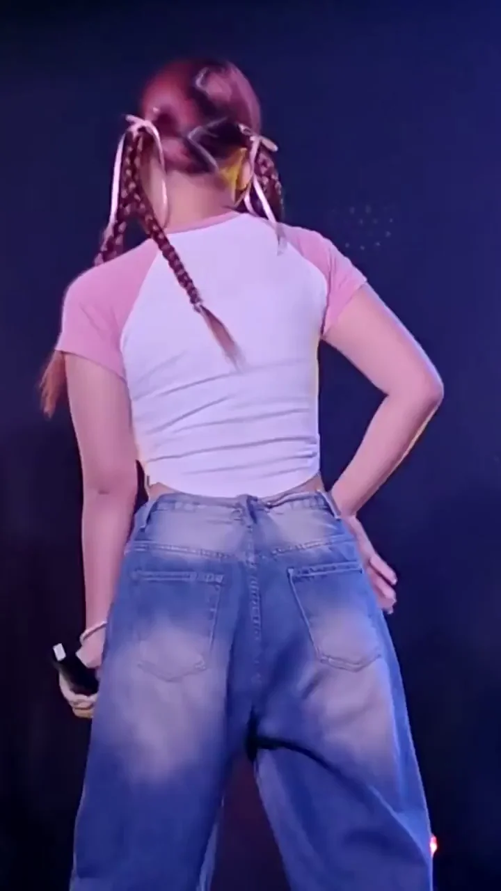 🔥 Saturday Slutty Ayeon Ass Shake & Tit Bounce 💦