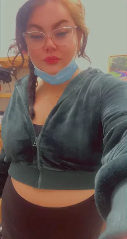 [F] Did a tit drop at work I almost didn’t post it because I got legitimately scared someone was coming in, in the beginning ?