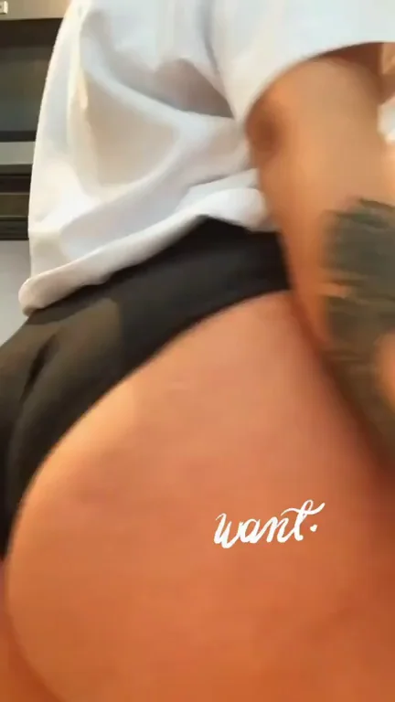 That Booty keeps growing!!! ??