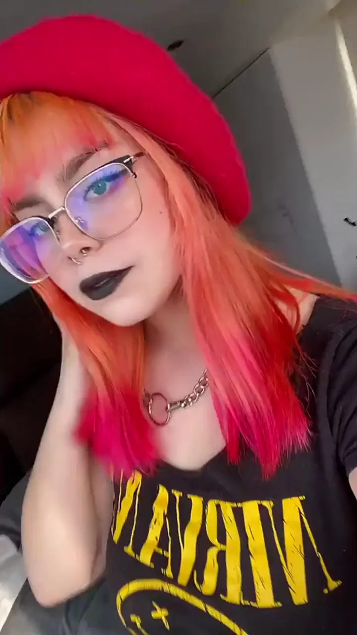 🔥 Big Areola Slut in Beret Teases Her Massive Nipple Disks 😈