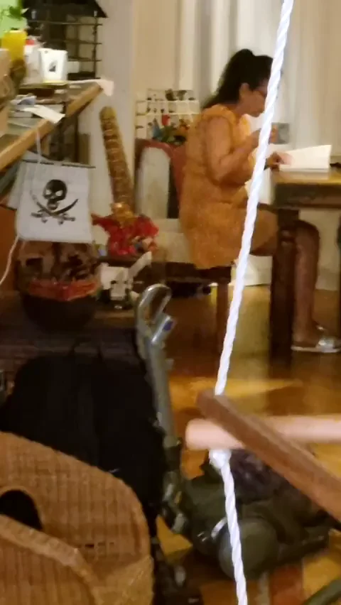 Broken Wife, Happy Life