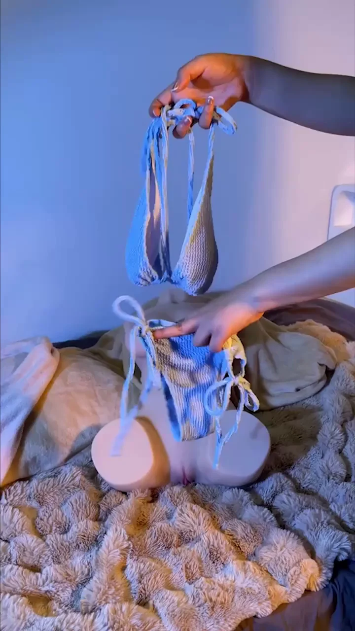 Do you wanna see a nude doll?