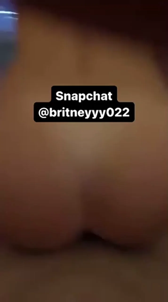 😈 Snapchat Tease: Booty Bounce for Hubby's Cuck Load Explosion 🍑💦