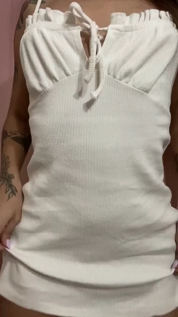 Best Part of My Day: Stripping Off This Top to Flash My Pussy 😈👙