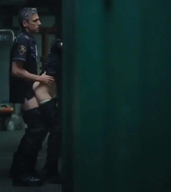 Ursula Corbero (Tokyo from money heist) in her last Netflix show