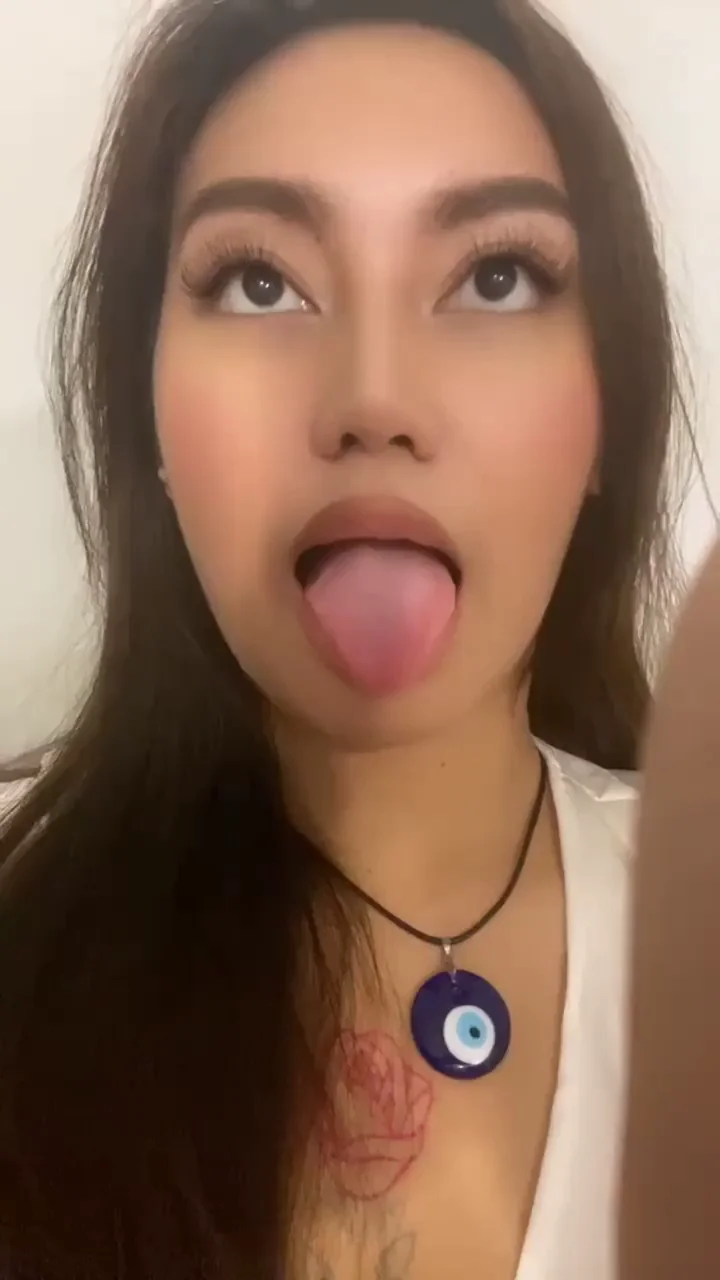 I can make that dick warm inside my mouth