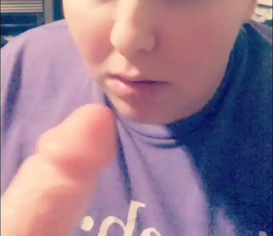 Chubby Cutie's Finger-Fuck Practice Session ??