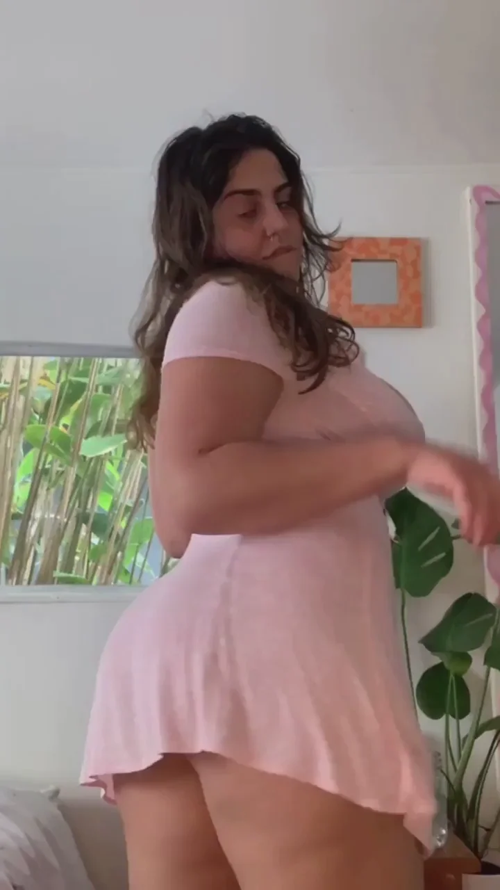 Thicc babysitter is ready to play...