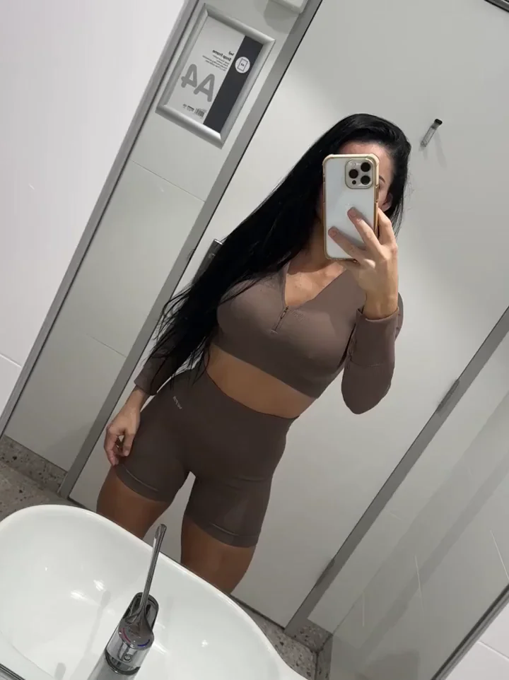 Gym Slut's Massive Titty Drop in the Filthy Toilets