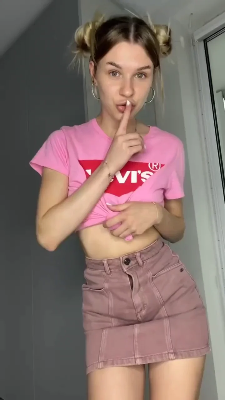 Shh...Don't tell my parents my booty is on reddit