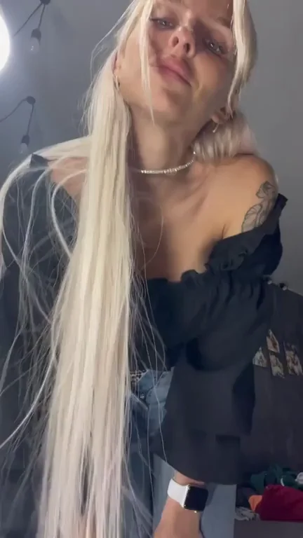 preparation for going to a nightclub !! I hope someone will fuck me in the toilet !