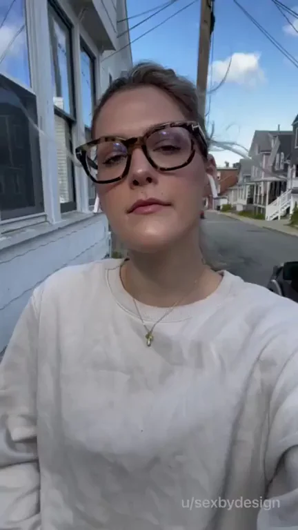 On the prowl for that good dick ?