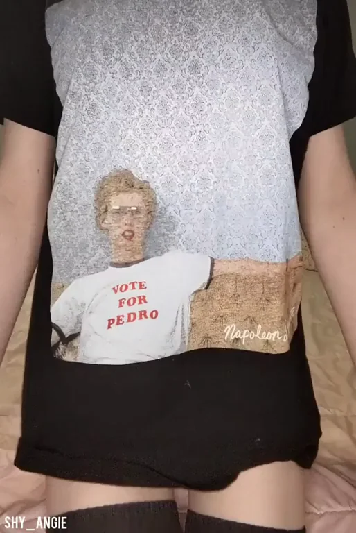 Class Pres Slut: Tater Tots & Sloppy BJs for All Votes!