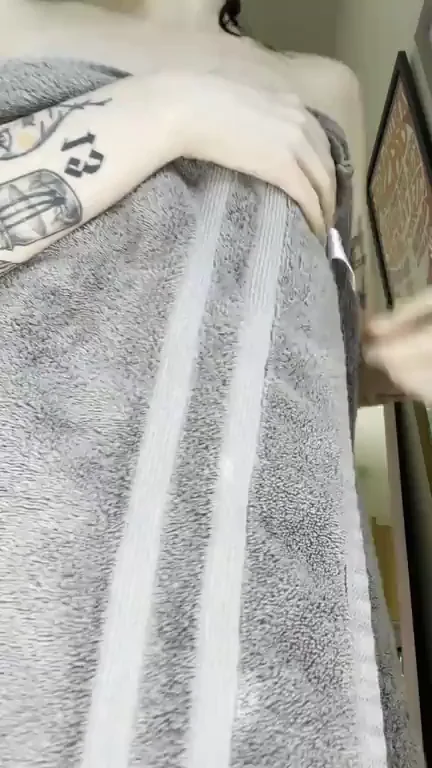 Drop of the towel