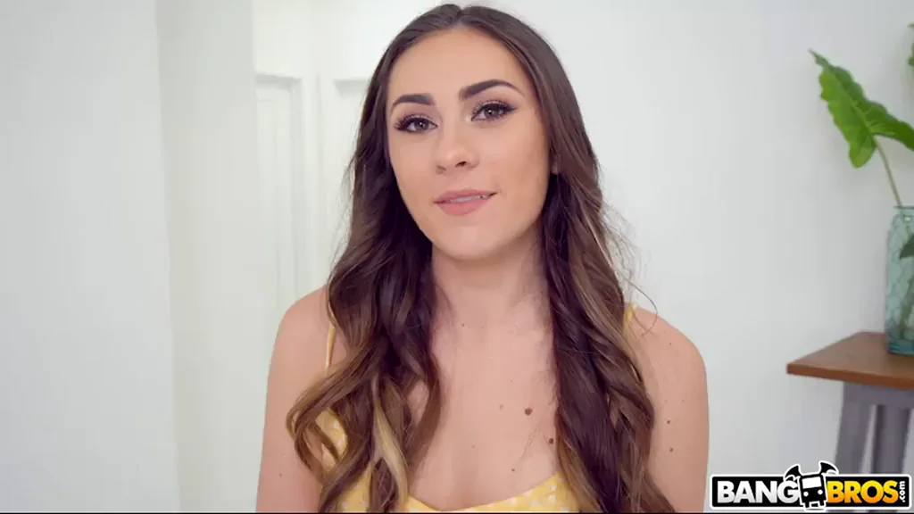 Mackenzie The Size Queen