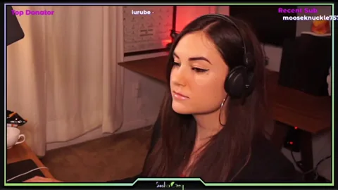 Sasha Grey, Cute Mode  Slut Mode, Sasha Gets Recognized at the Supermarket