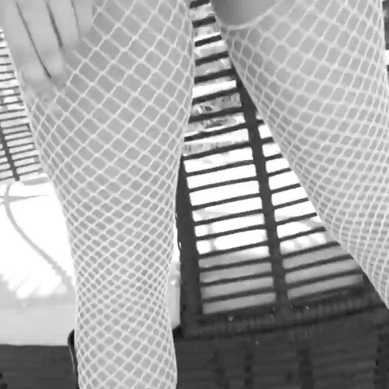 Carmen Caliente's Fishnet Fuck Frenzy in a Minute
