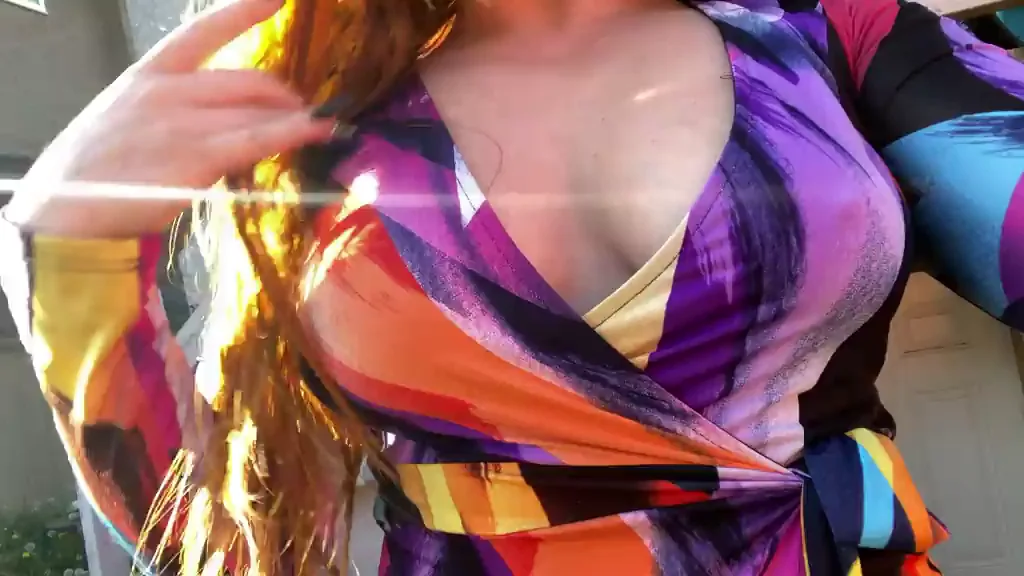 Ginger Slut's Juicy Tits Tease Outdoors 🔥🍑