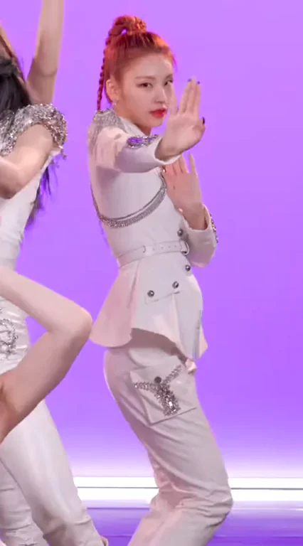 ITZY - Yeji