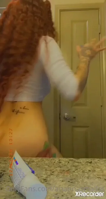 ?Hot teen bounces her delicious ass in the shower?LINK IN COMMENTS?