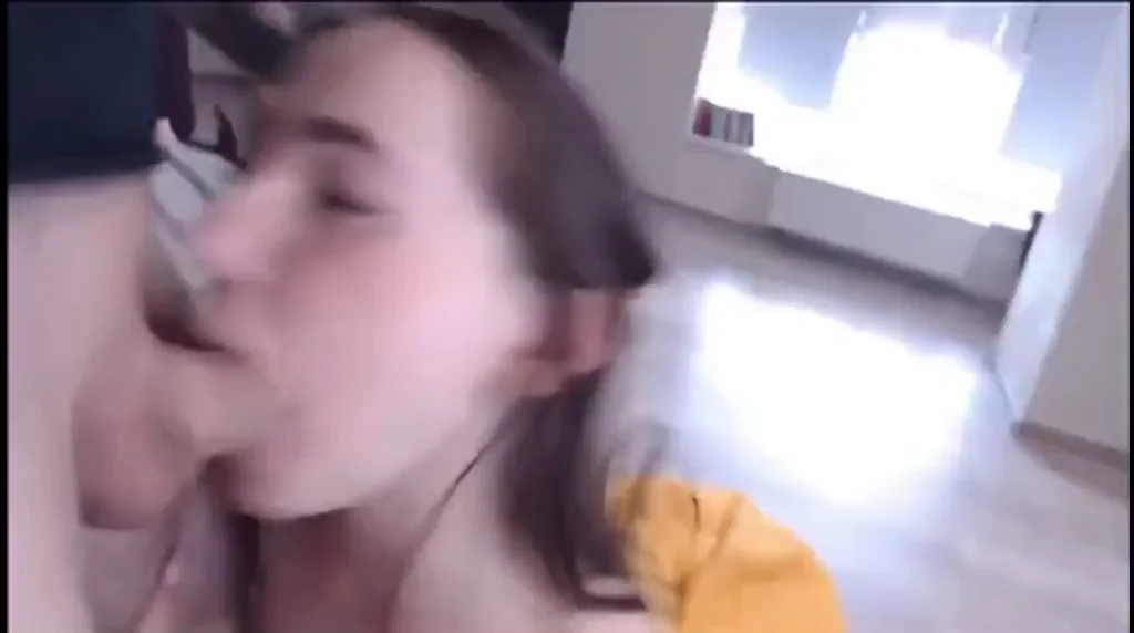 Cum-Filled Mouth Blowjob Slut Keeps Sucking 🍆💦👅
