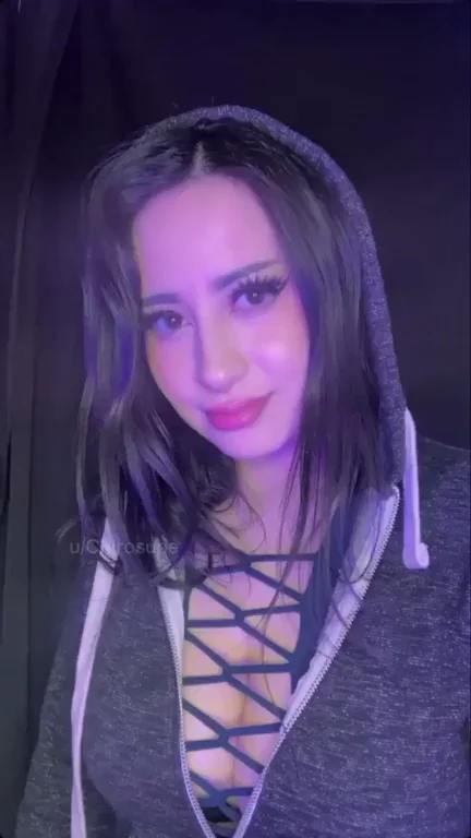 🔥 Let's Play Naughty Hoodie Tease 💋